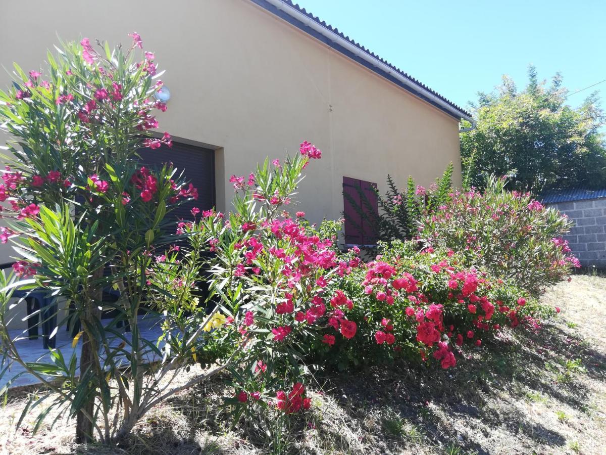 Les Vignes Villa Pomport ภายนอก รูปภาพ